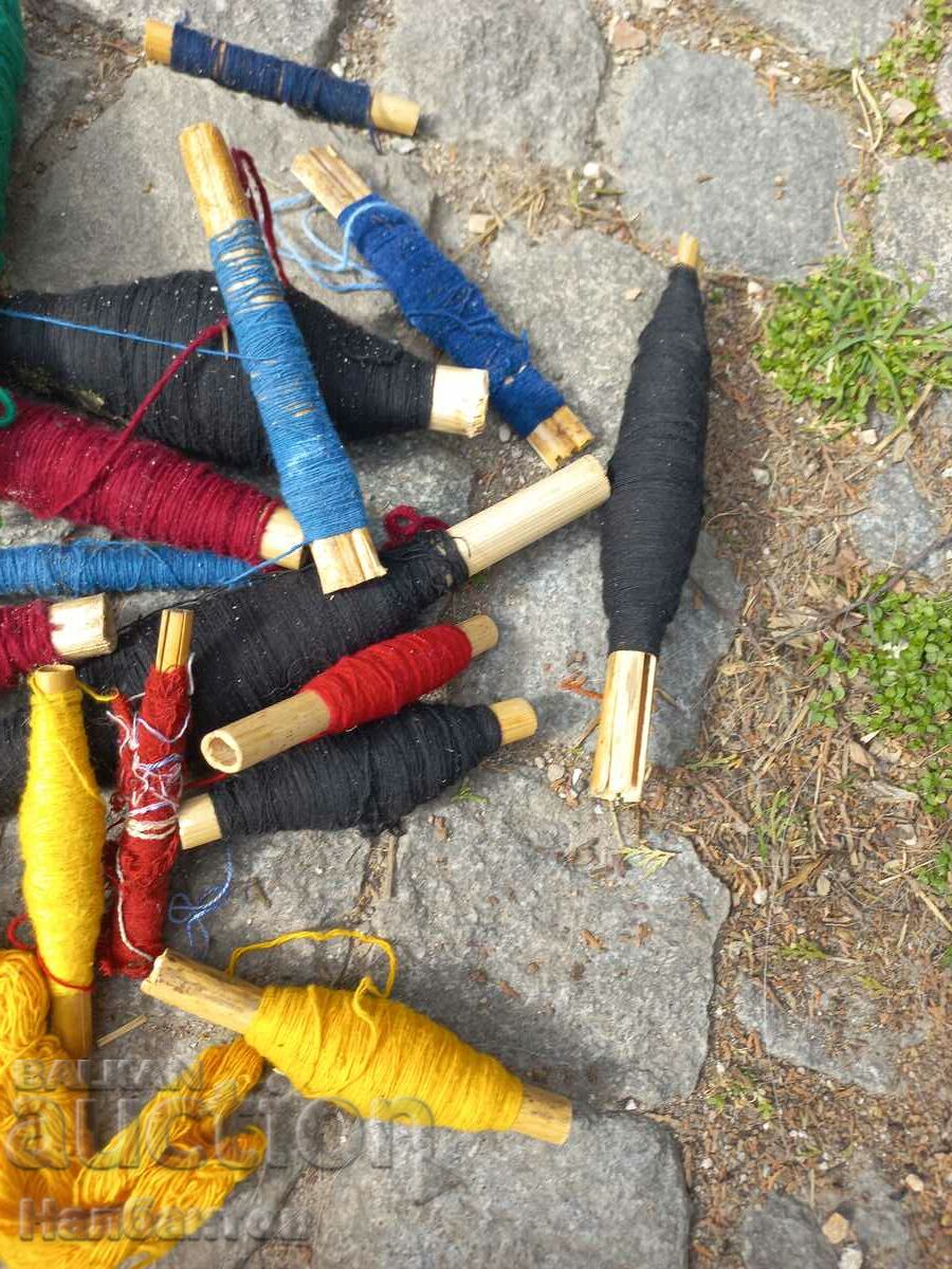 OLD THREADS FOR COSTUME - 5 OLD THREADS FOR COSTUME - 5