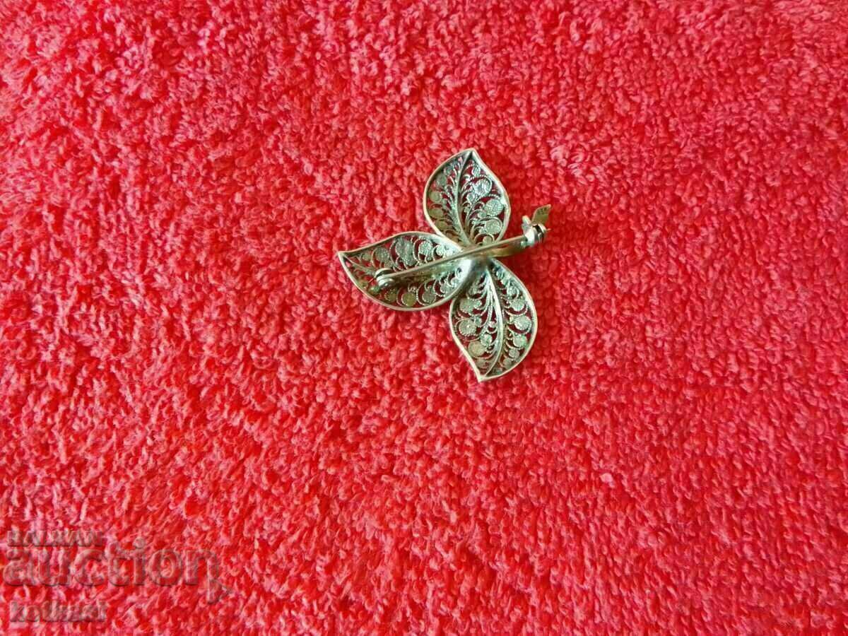 Delivery of Old silver 835 filigree brooch with pearl Delivery of Old silver 835 filigree brooch with pearl