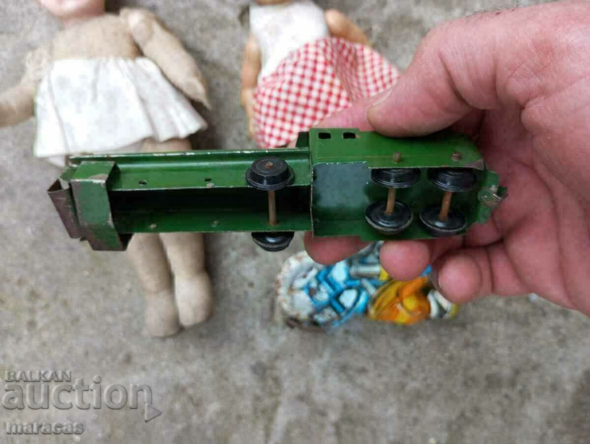 Auction  Old children's toys