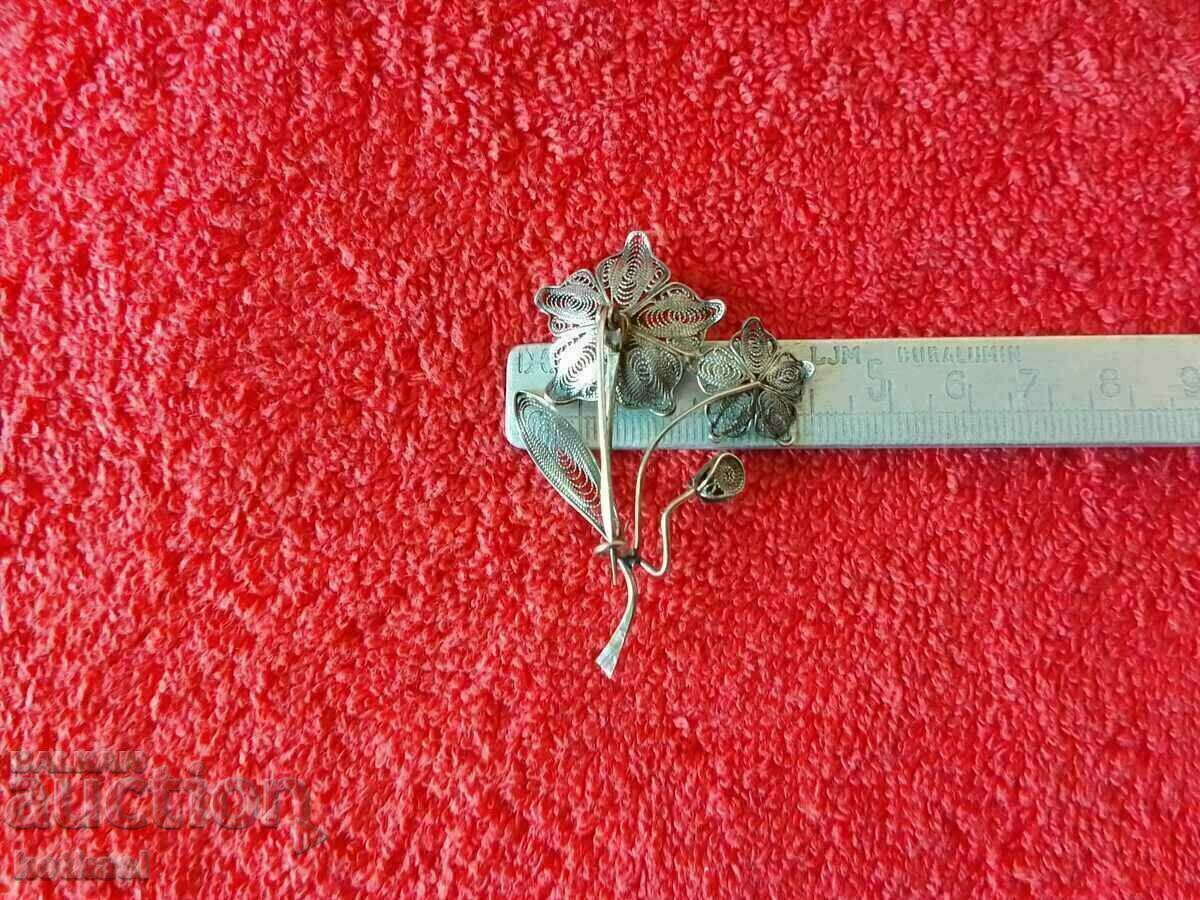 Auction Old Silver 925 Filigree Brooch Auction Old Silver 925 Filigree Brooch