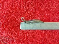 Broșă cu stilou cu penă din argint vechi 835