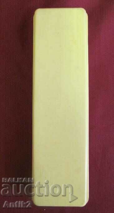 1980 Bakelite Box for Pencils Moscow Olympics - 5 1980 Bakelite Box for Pencils Moscow Olympics - 5