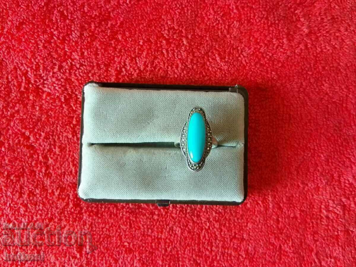 Sterling silver 925 ring with semi-precious Turquoise stones Sterling silver 925 ring with semi-precious Turquoise stones