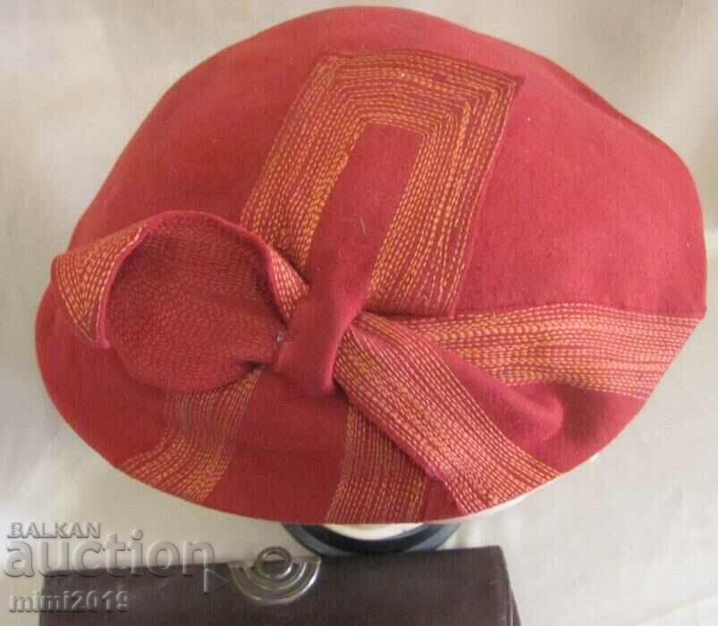 Delivery of 30's Art Deco Women's Hat and Leather Bag Delivery of 30's Art Deco Women's Hat and Leather Bag