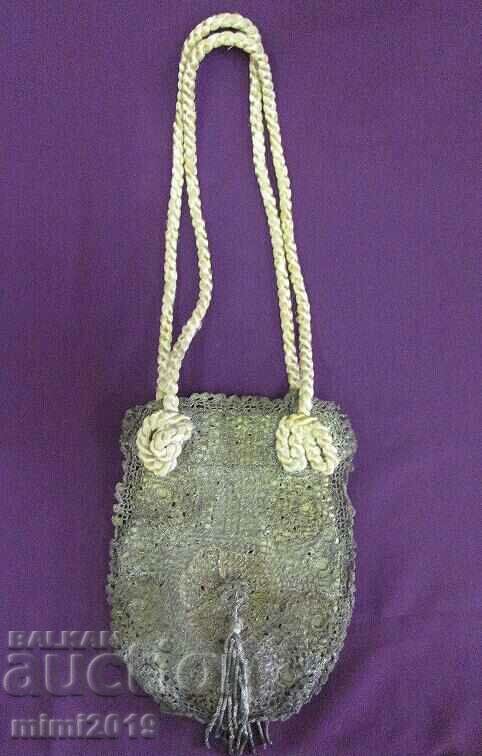 Γυναικεία τσάντα 19ου αιώνα ασημί πούλιες και μετάξι με τιμή 300.00 BGN | € 153.39