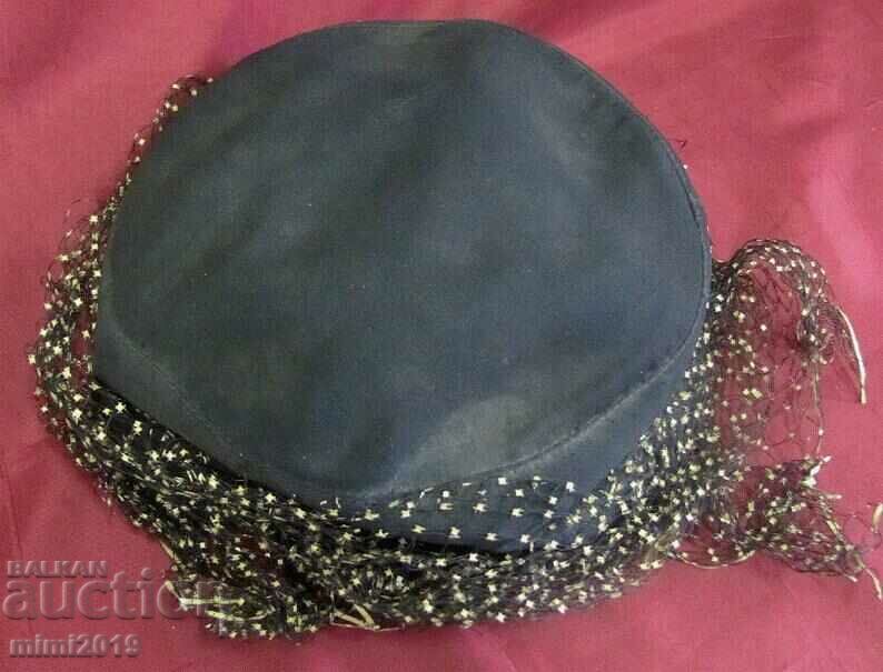 Delivery of 30's Art Deco Women's Hat Delivery of 30's Art Deco Women's Hat