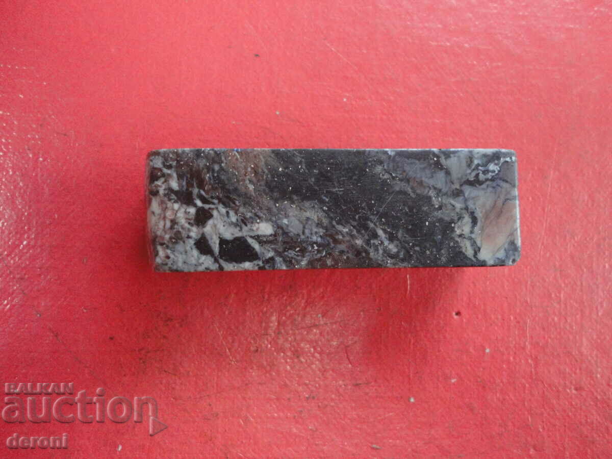 Σφραγίδα ορυκτής πέτρας με τιμή 15.00 BGN | € 7.67