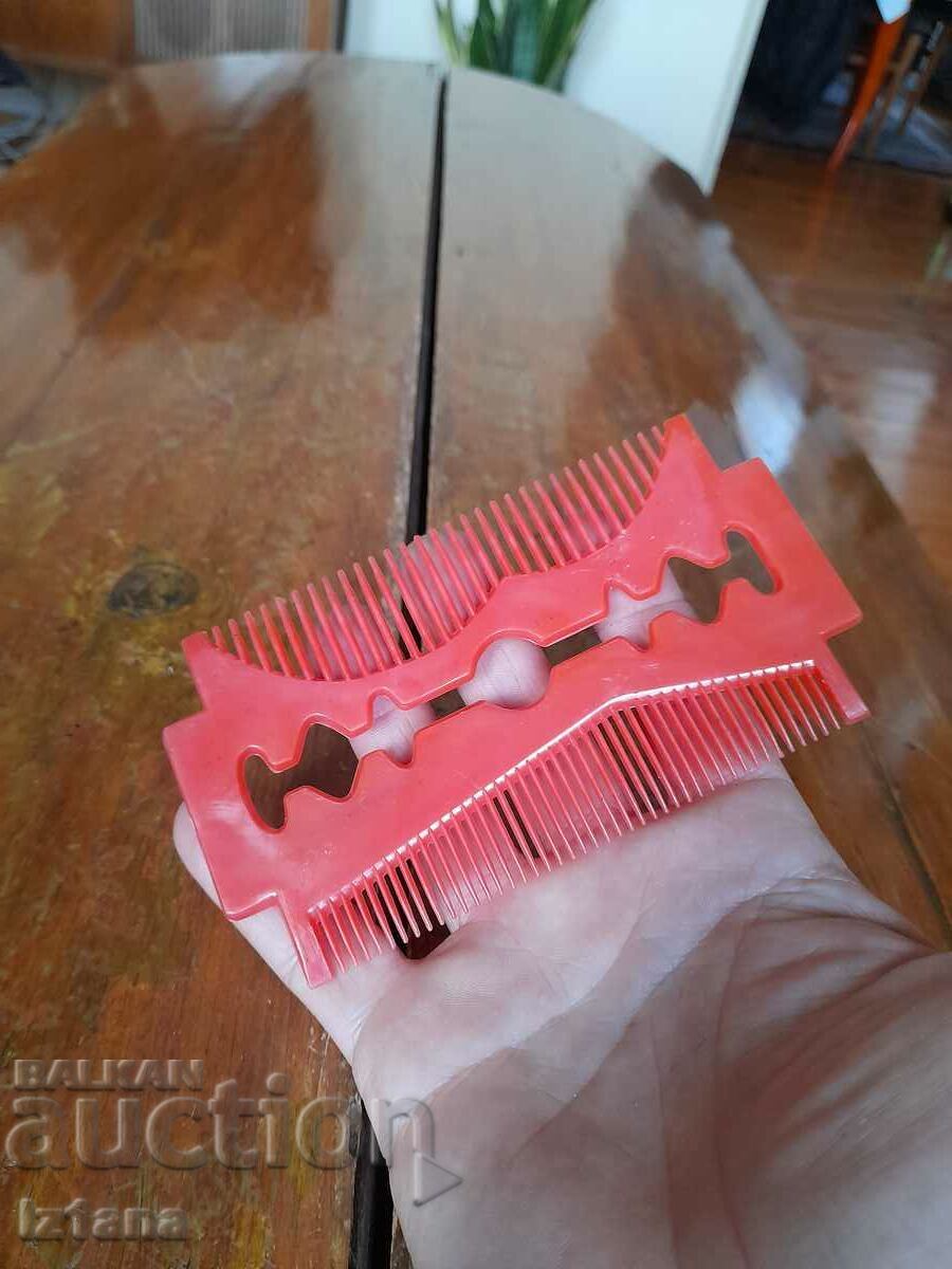 Auction Old comb Auction Old comb