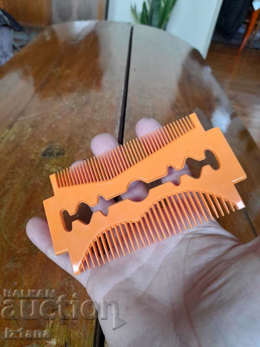 Auction  Old comb