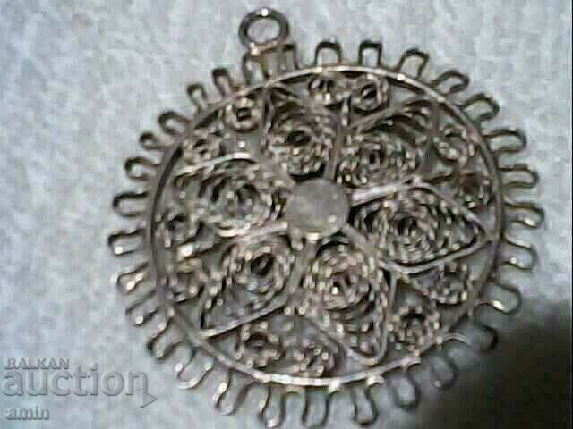 Delivery of Filigree medallion silver Delivery of Filigree medallion silver