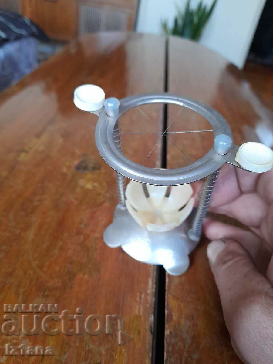 Delivery of Old device for cutting eggs, egg slicer Delivery of Old device for cutting eggs, egg slicer