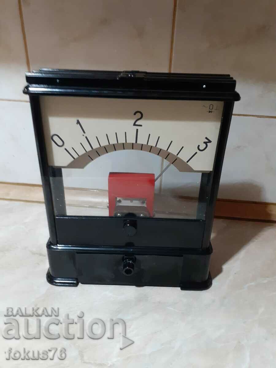 Old Russian Soviet educational instrument ammeter in a box - 5 Old Russian Soviet educational instrument ammeter in a box - 5