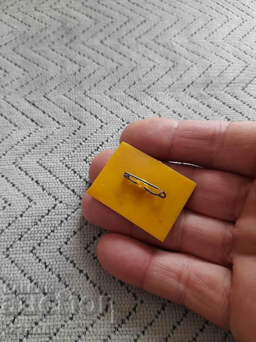 Auction Old ABBA badge Auction Old ABBA badge