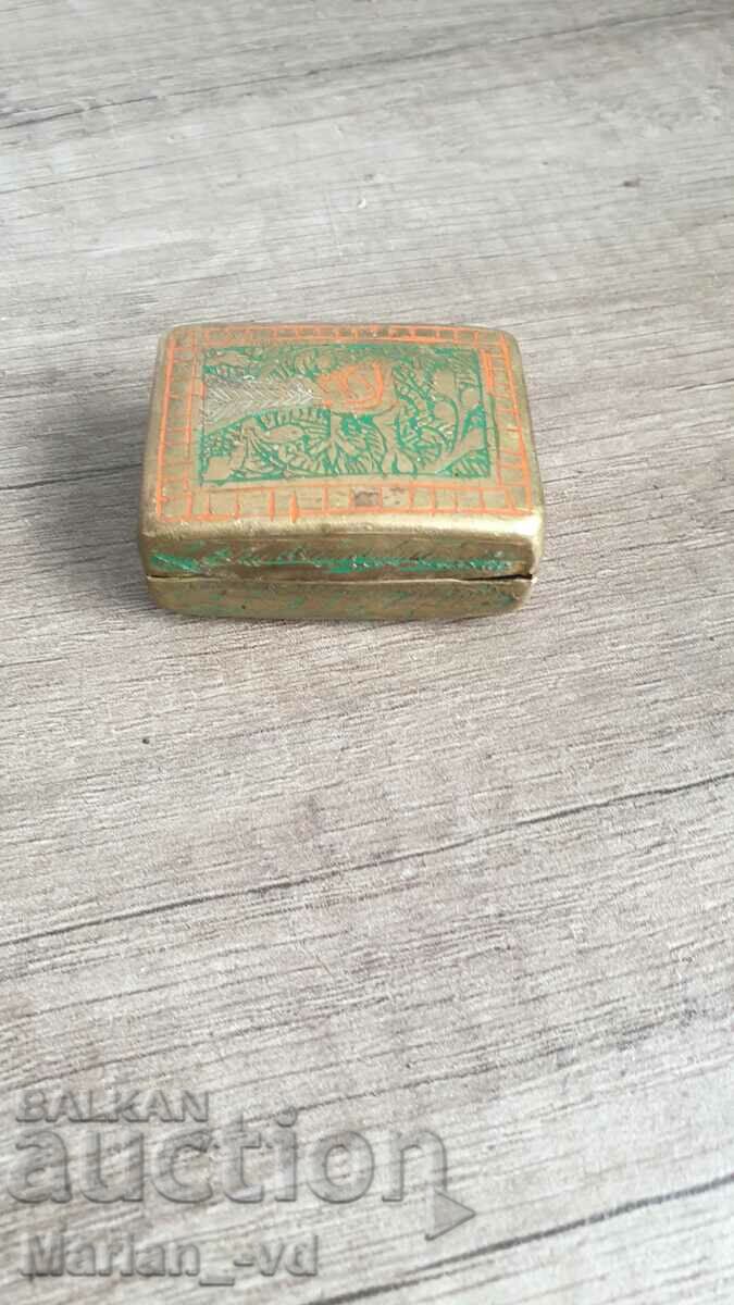 Small bronze snuff box - 6 Small bronze snuff box - 6