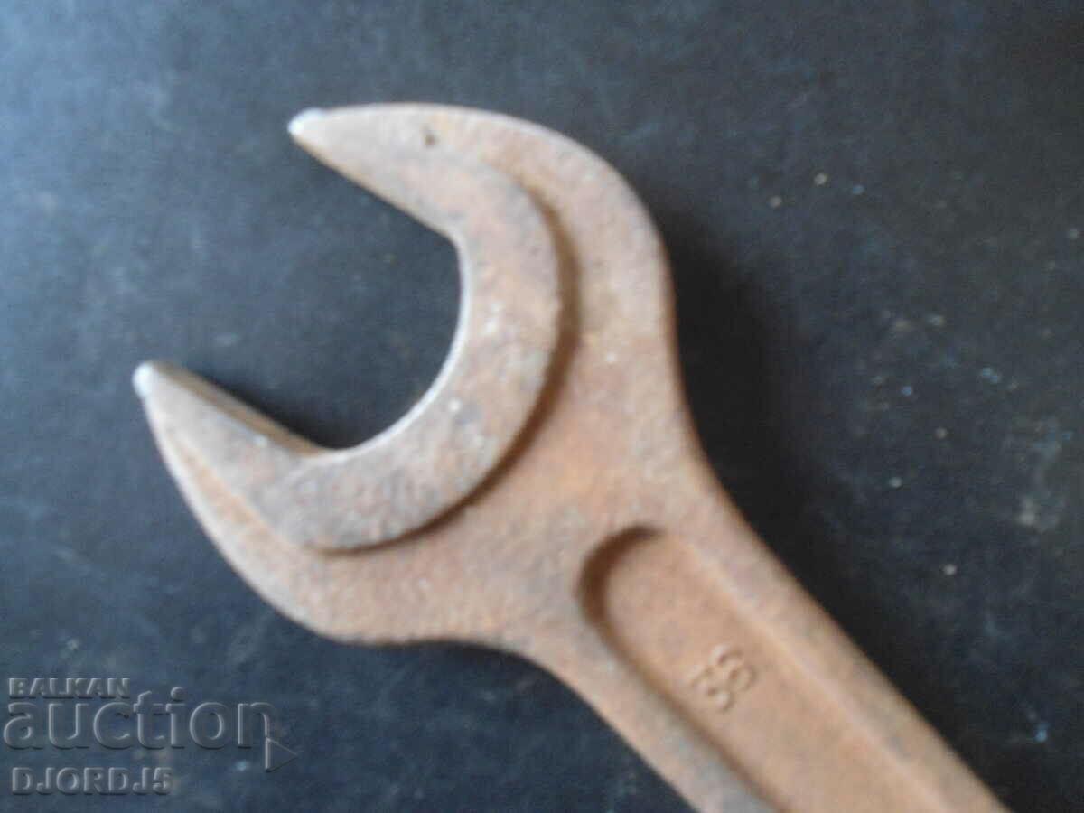 Delivery of Old key 32-36, markings, CHROME VANADIUM Delivery of Old key 32-36, markings, CHROME VANADIUM