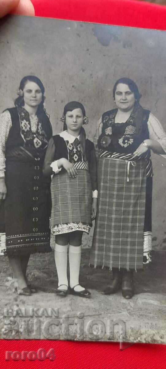 GIRLS - COSTUMES with price 25.00 BGN | € 12.78 GIRLS - COSTUMES with price 25.00 BGN | € 12.78