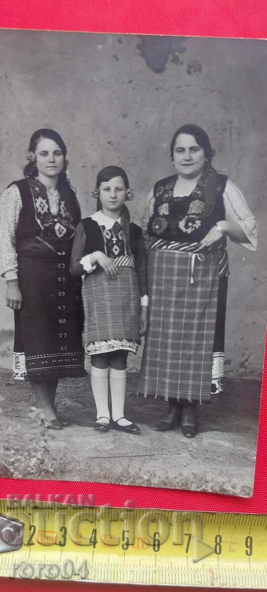 GIRLS - COSTUMES - 6 GIRLS - COSTUMES - 6