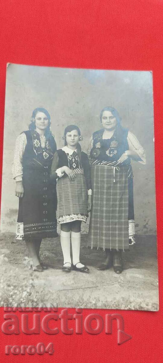 ΚΟΡΙΤΣΙΑ - ΚΟΣΜΟΥΛΑ ΚΟΡΙΤΣΙΑ - ΚΟΣΜΟΥΛΑ