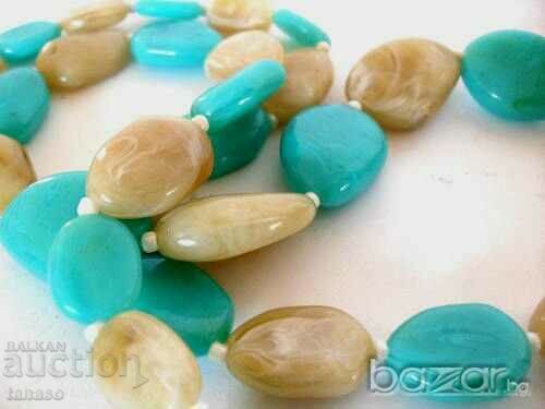 Delivery of Agate imitation necklace