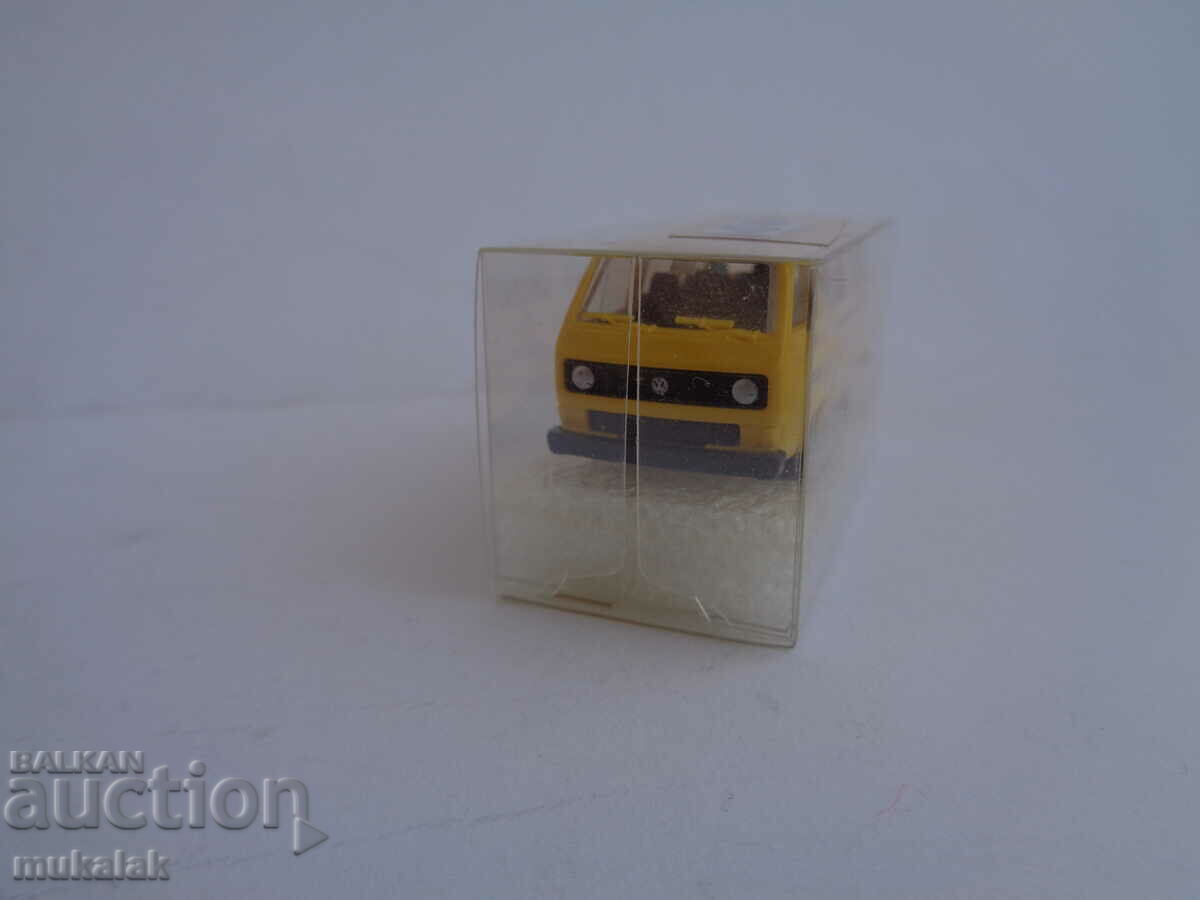 ROCO 1/87 H0 VW T3 MICROBUS TOY TROLLEY MODEL with price 10.00 BGN | € 5.11 ROCO 1/87 H0 VW T3 MICROBUS TOY TROLLEY MODEL with price 10.00 BGN | € 5.11