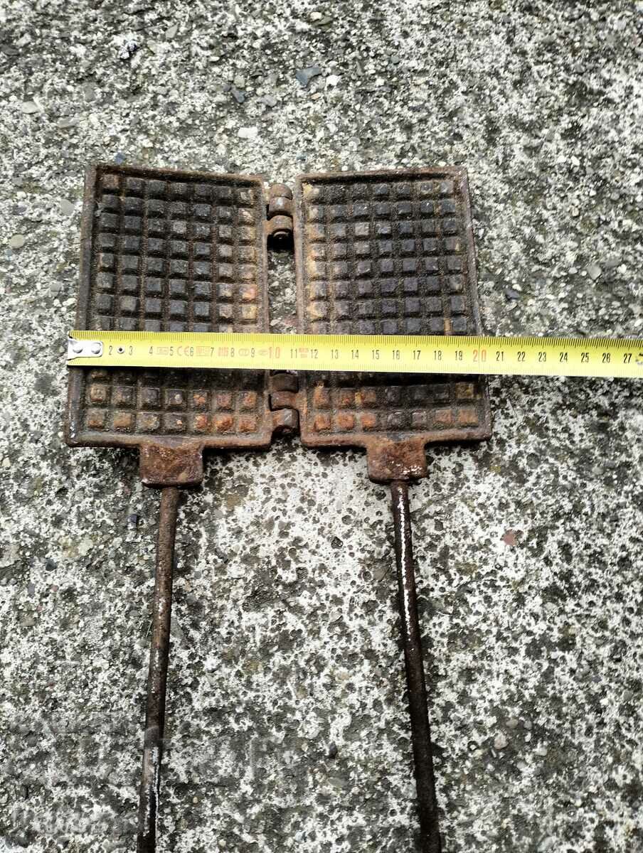 Old waffle iron - 6 Old waffle iron - 6