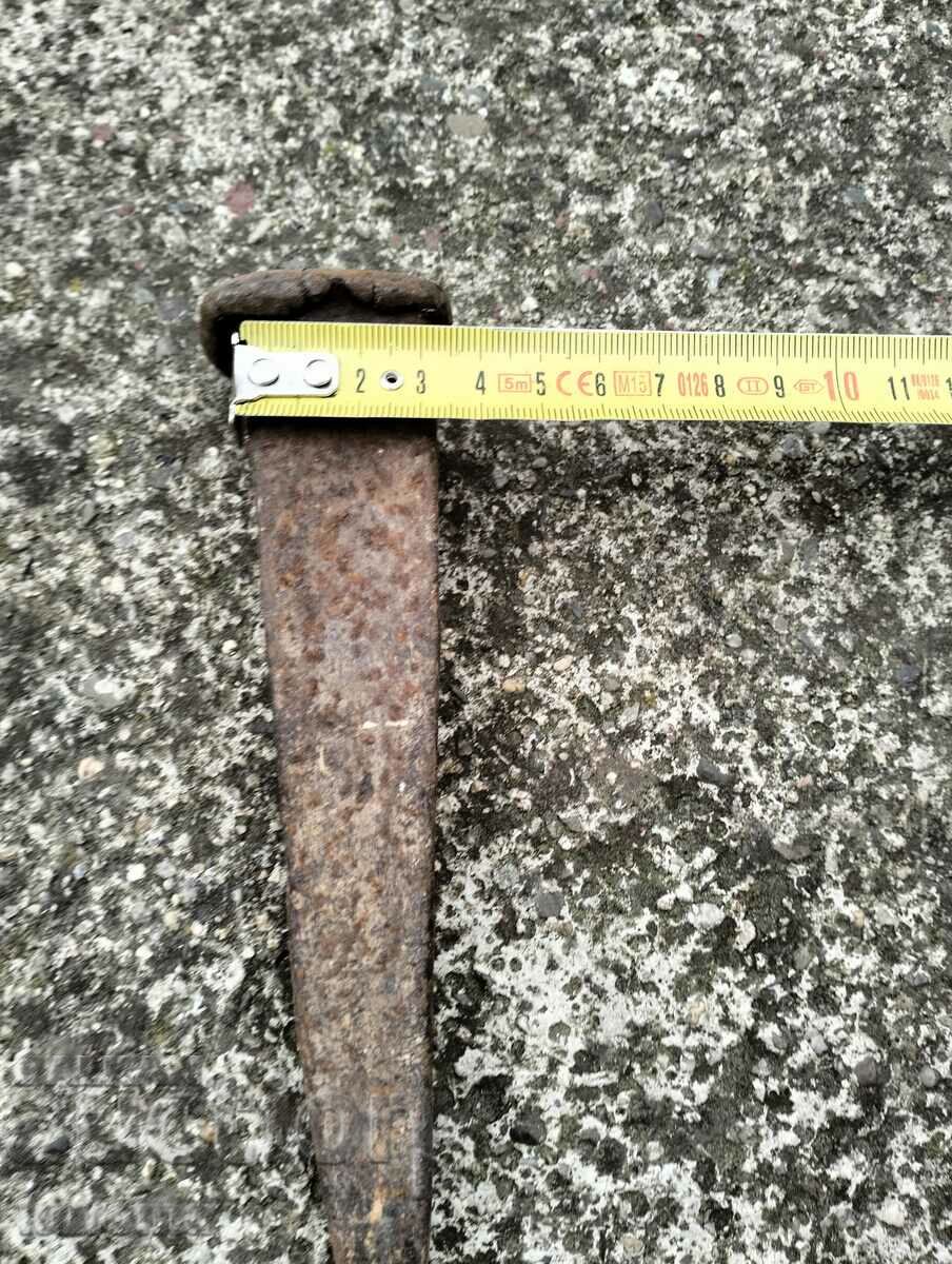 Old dagger for splitting wood with price 19.99 BGN | € 10.22 Old dagger for splitting wood with price 19.99 BGN | € 10.22