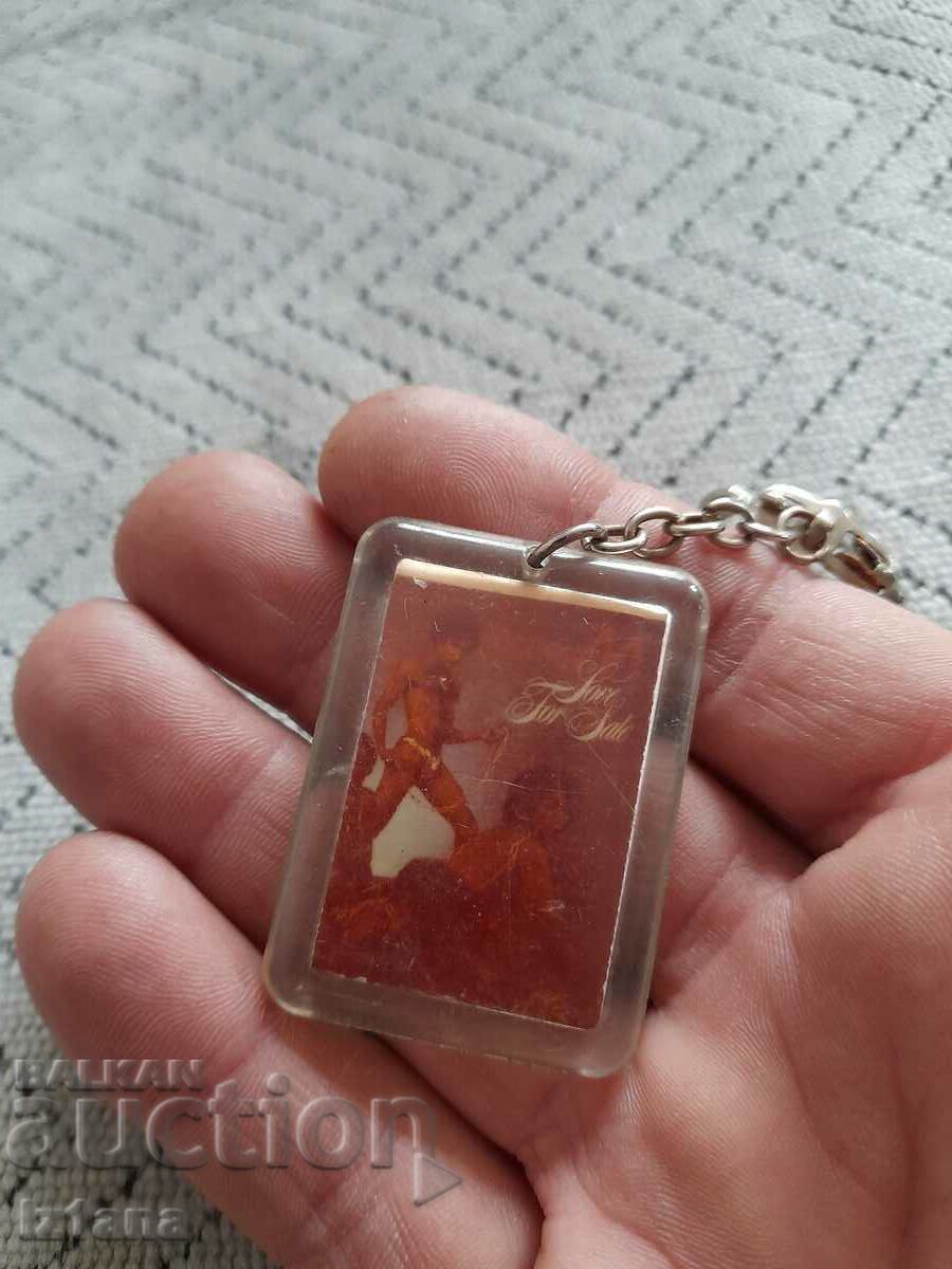 Auction  An old key ring