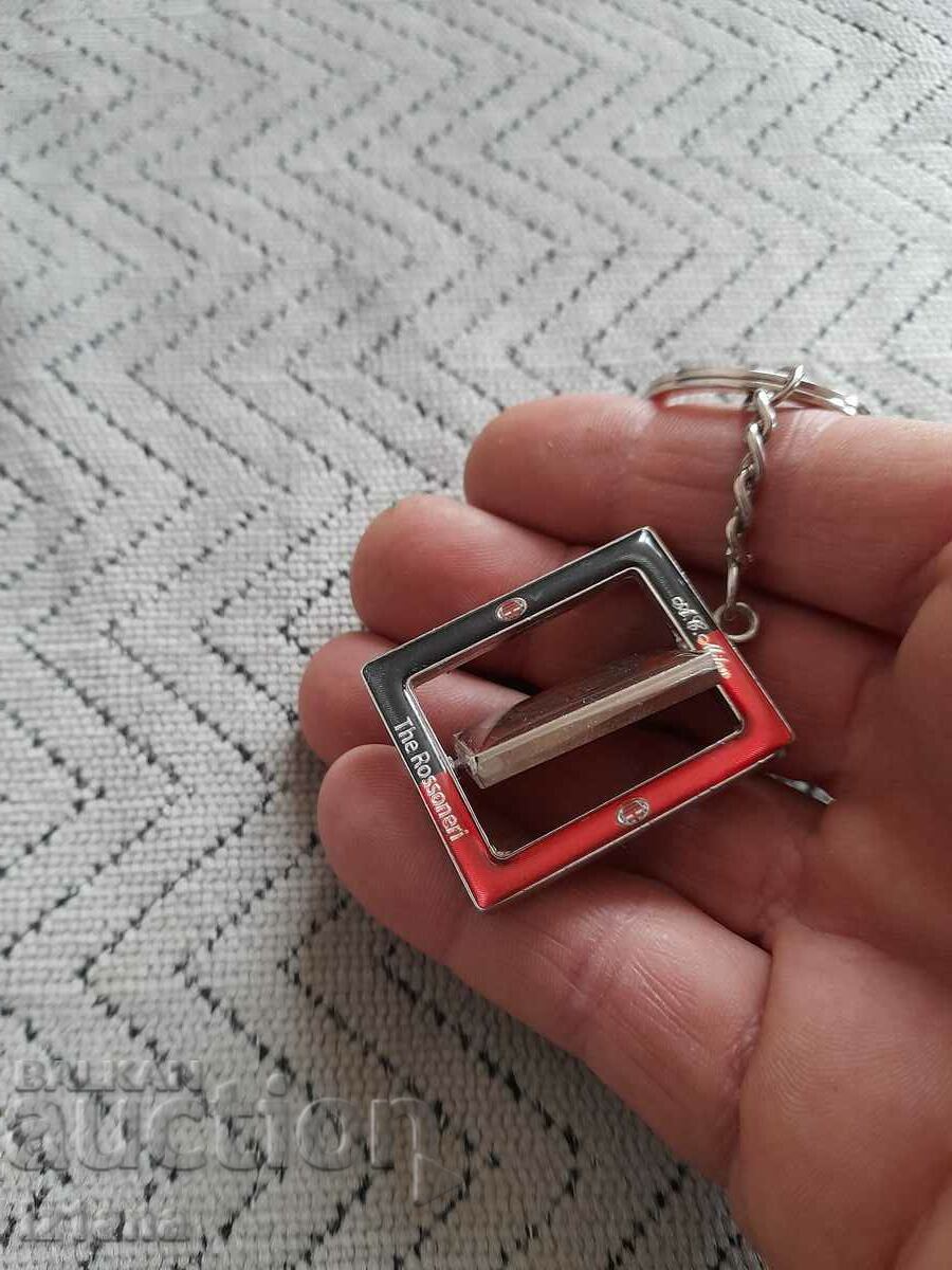 Delivery of Old FC Milan keychain Delivery of Old FC Milan keychain