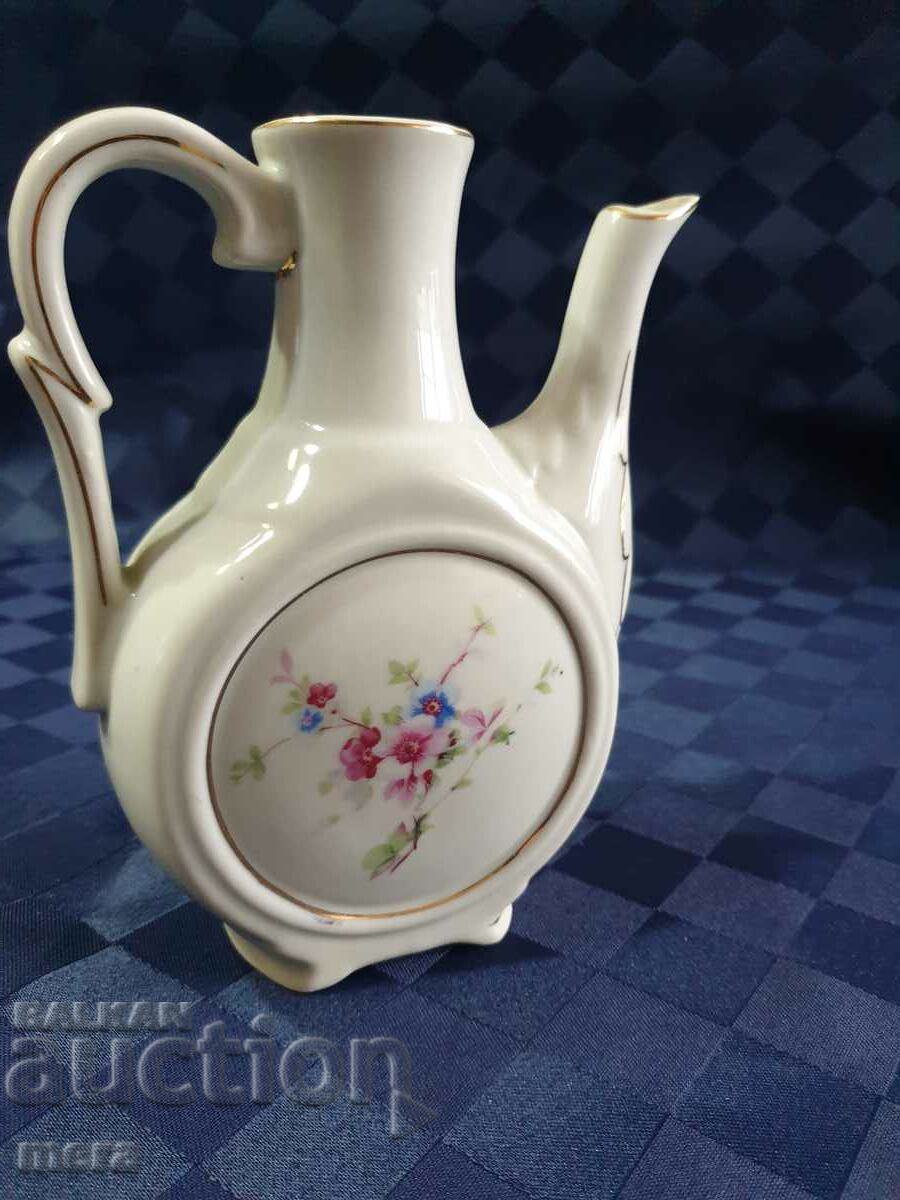 Porcelain jug for heated brandy