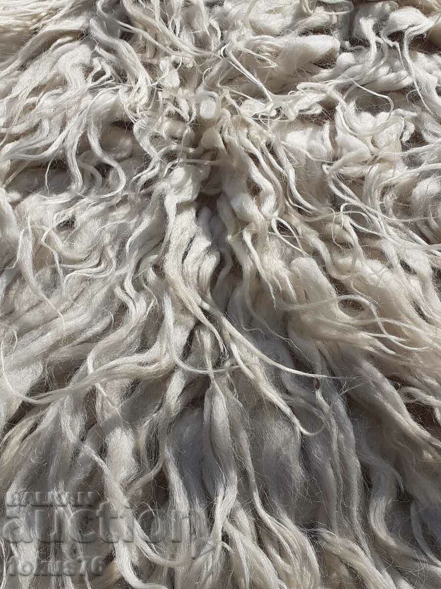 Delivery of Old Guber kitenik 100% natural wool Delivery of Old Guber kitenik 100% natural wool