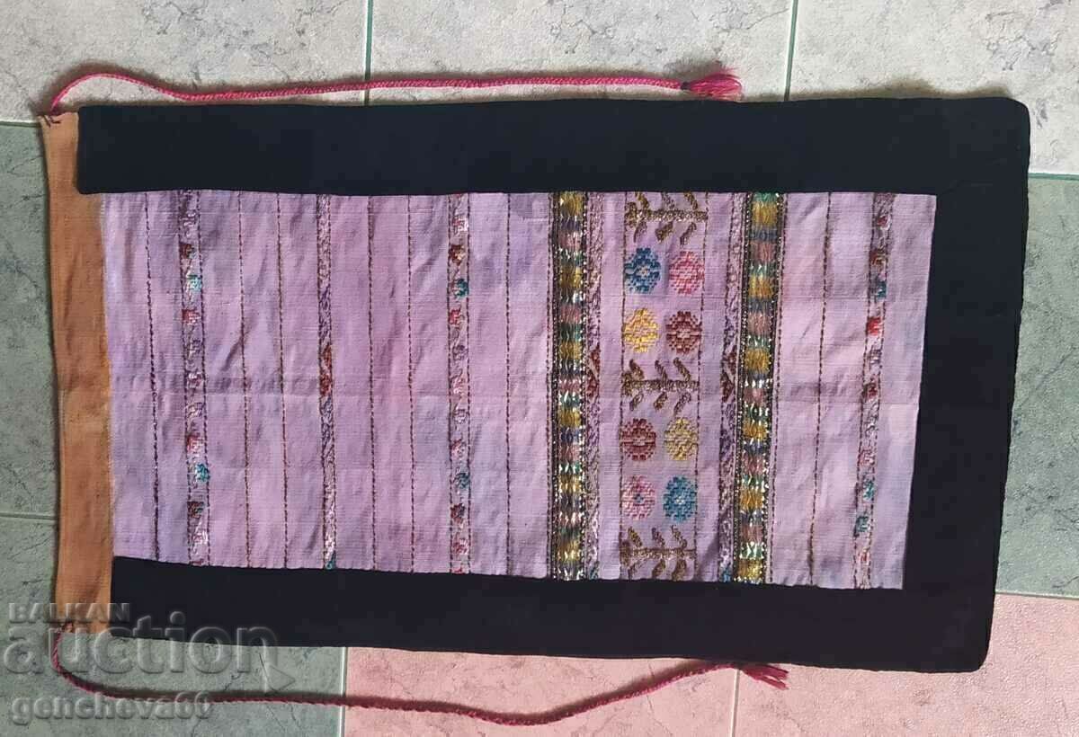 Auction  Authentic embroidery apron, tinsel