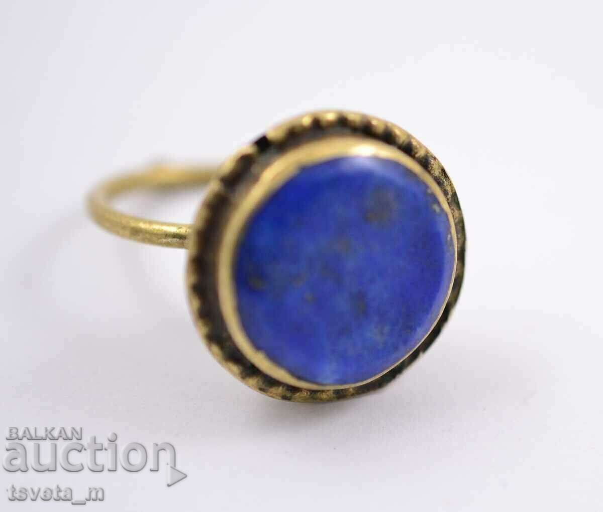 Inel antic cu lapis lazuli, lucrat manual