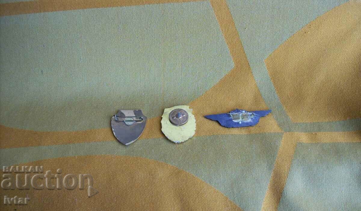 Lot of badges - 5 Lot of badges - 5