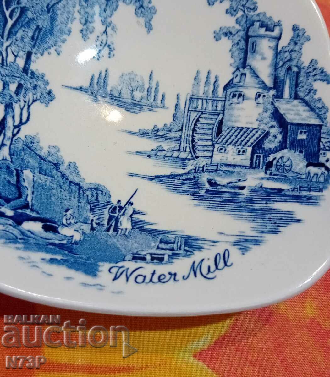 LITTLE OLD PLATE. COLLECTION. JOHNSON BROS. ENGLAND. with price 7.00 BGN | € 3.58 LITTLE OLD PLATE. COLLECTION. JOHNSON BROS. ENGLAND. with price 7.00 BGN | € 3.58