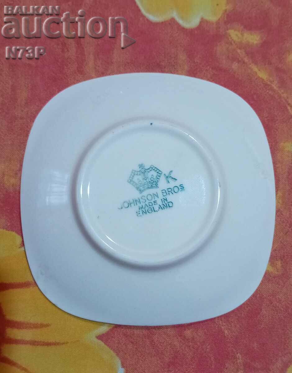 LITTLE OLD PLATE. COLLECTION. JOHNSON BROS. ENGLAND. - 5 LITTLE OLD PLATE. COLLECTION. JOHNSON BROS. ENGLAND. - 5