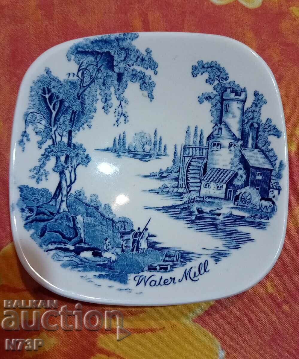 LITTLE OLD PLATE. COLLECTION. JOHNSON BROS. ENGLAND.