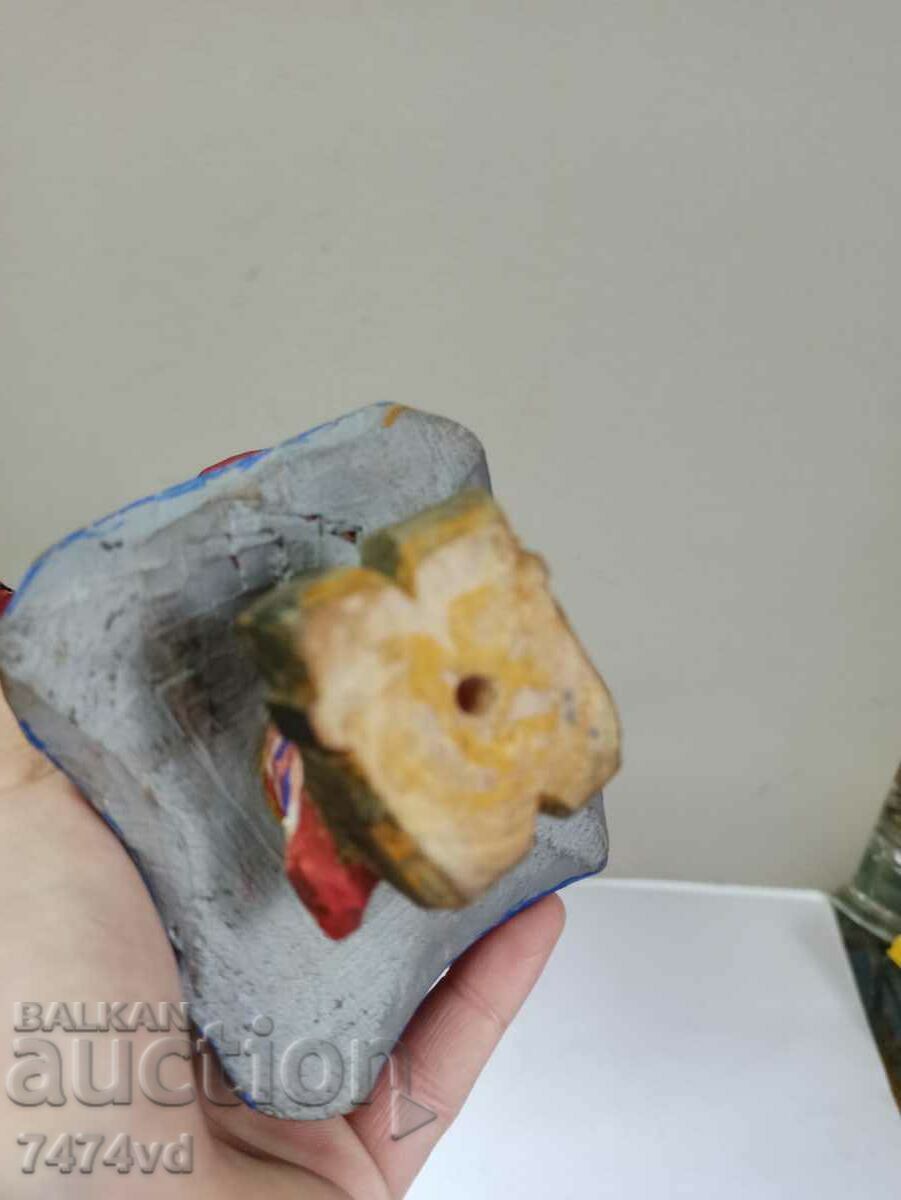 OLD ANTIQUE FIGURE OF A SAAMI WOMAN WITH CHILD - 5 OLD ANTIQUE FIGURE OF A SAAMI WOMAN WITH CHILD - 5