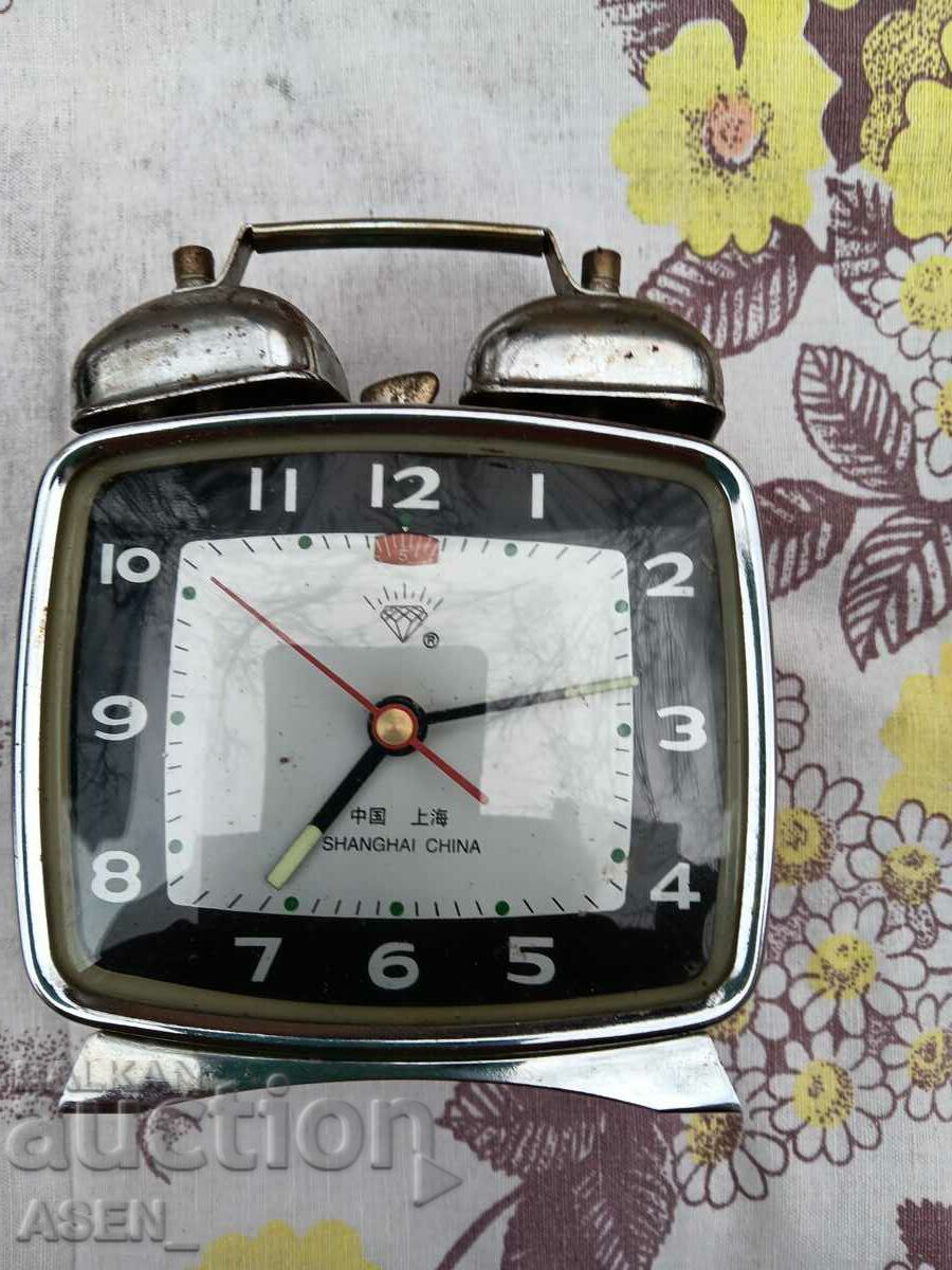 ceas cu alarmă 2