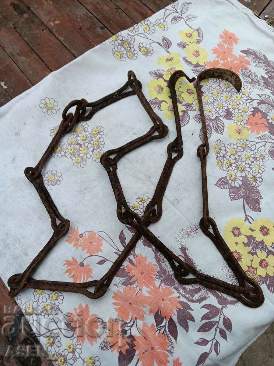 old forged chain3