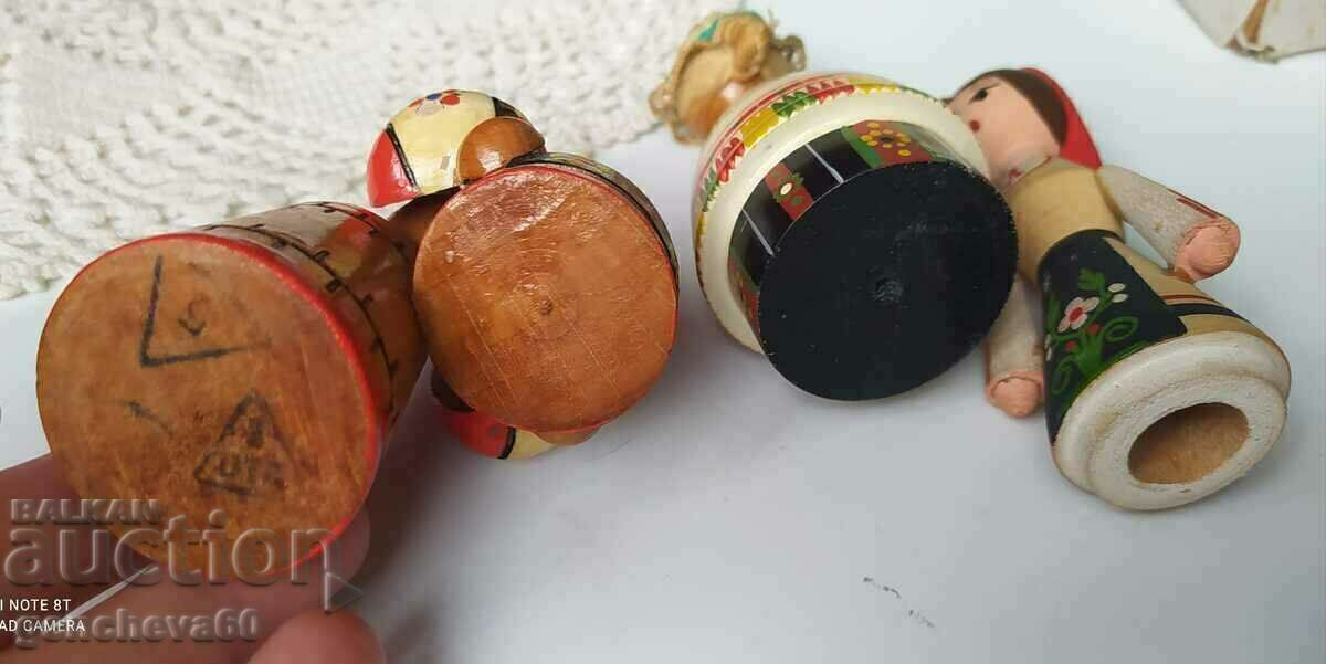 Delivery of Vintage traditional wooden dolls Delivery of Vintage traditional wooden dolls