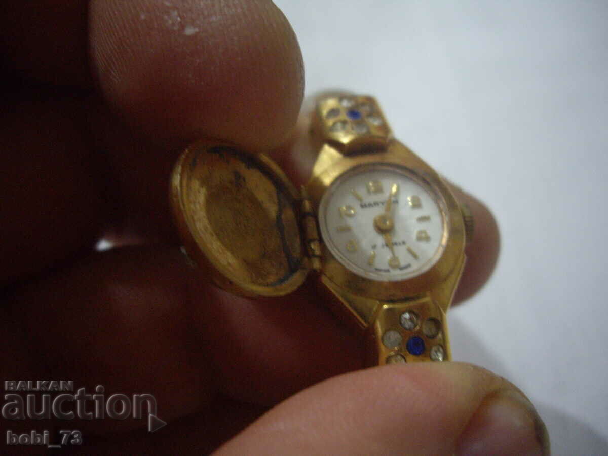 Παλιό επιχρυσωμένο ρολόι-βραχιόλι. με τιμή 40.00 BGN | € 20.45 Παλιό επιχρυσωμένο ρολόι-βραχιόλι. με τιμή 40.00 BGN | € 20.45