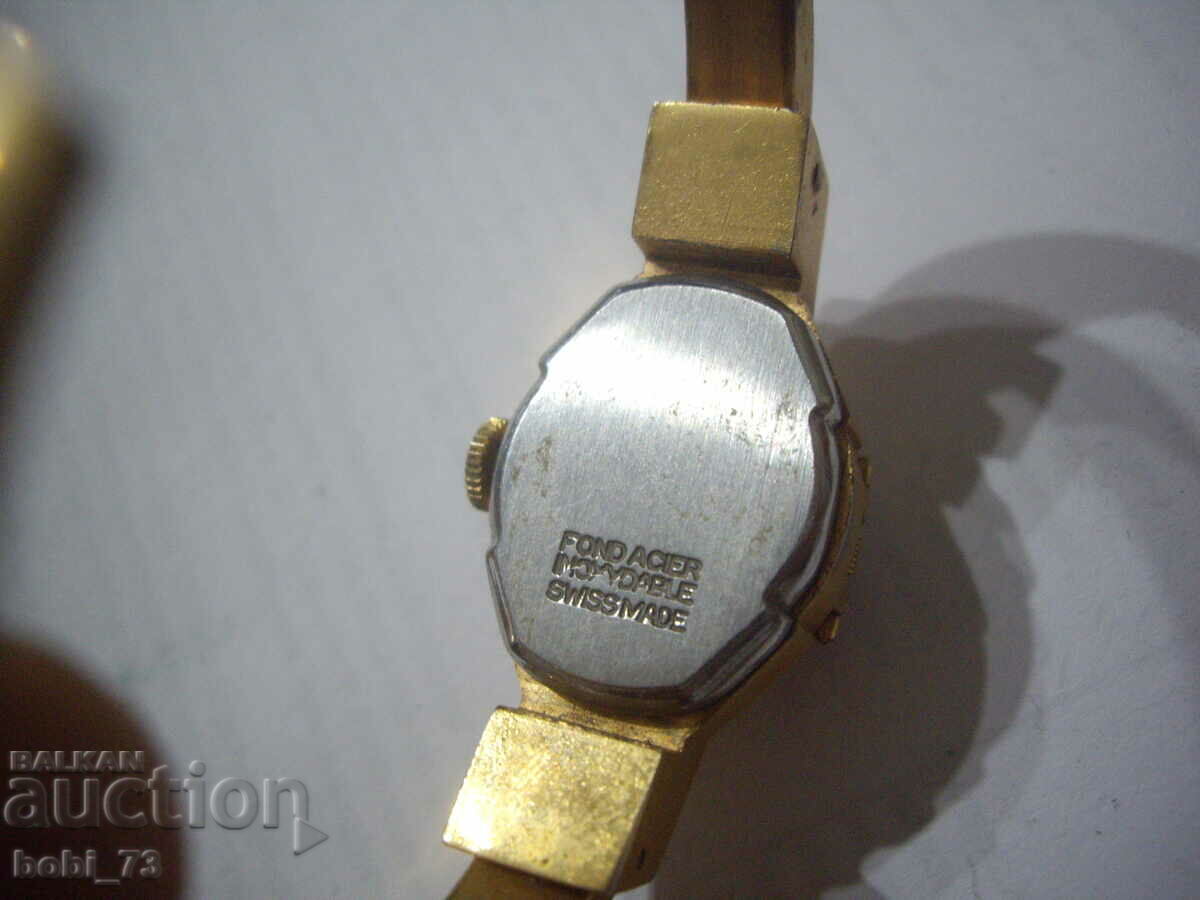 Δημοπρασία Παλιό επιχρυσωμένο ρολόι-βραχιόλι. Δημοπρασία Παλιό επιχρυσωμένο ρολόι-βραχιόλι.