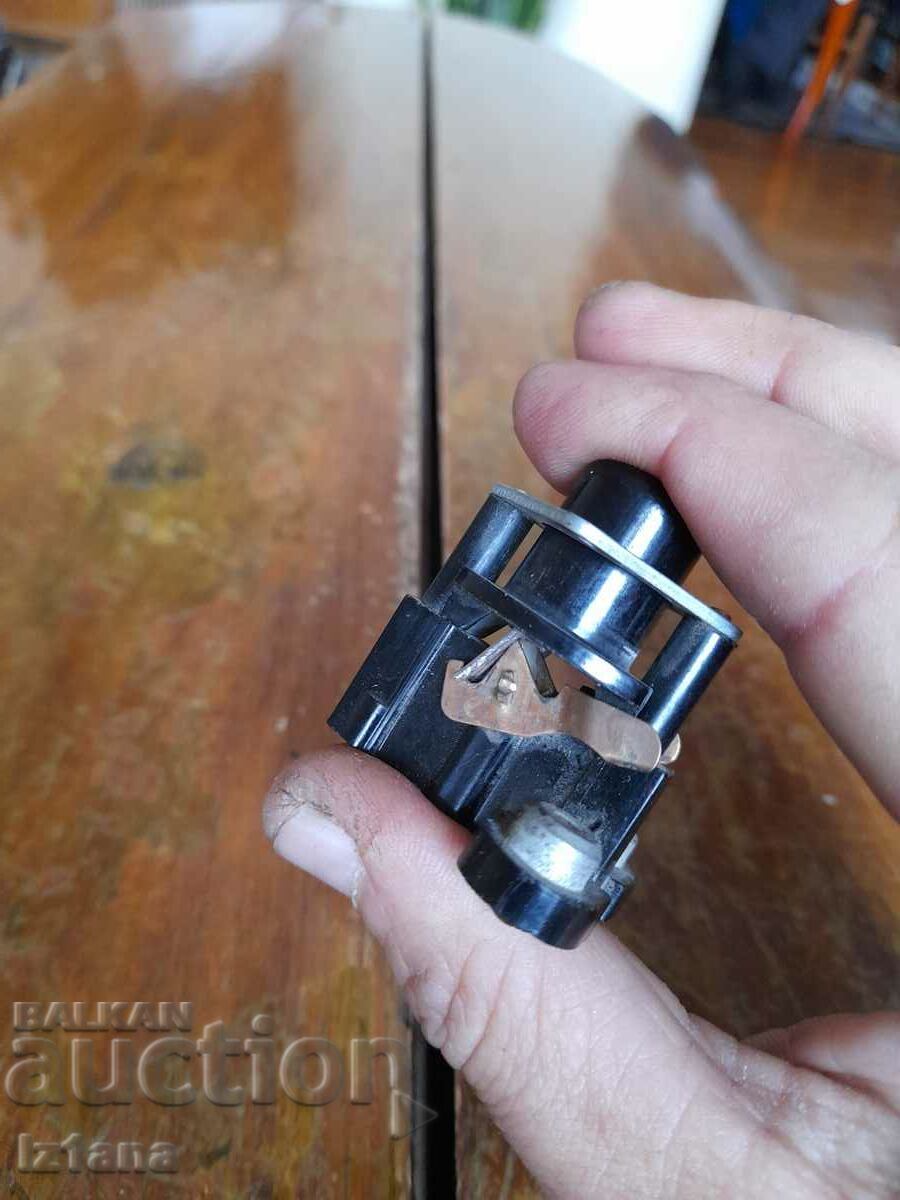 Vechiul buton CC - 6 Vechiul buton CC - 6