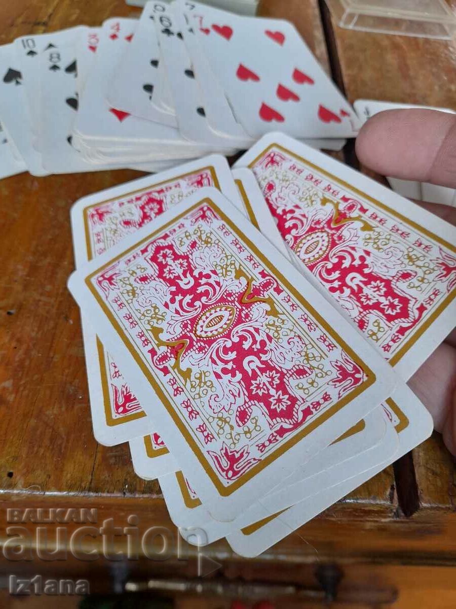 Metro playing cards - 5 Metro playing cards - 5