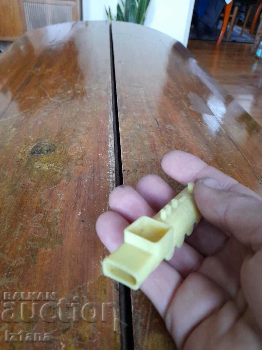 Delivery of An old children's whistle Delivery of An old children's whistle