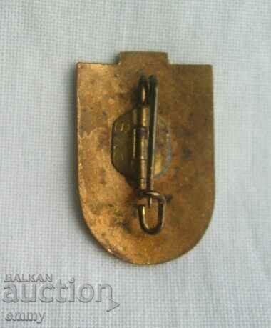 Badge - 1958 International Tennis Championship, Romania with price 15.00 BGN | € 7.67 Badge - 1958 International Tennis Championship, Romania with price 15.00 BGN | € 7.67