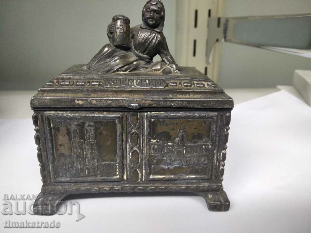 Красива антикварна кутия за бижута от Мюнхен 1920 г