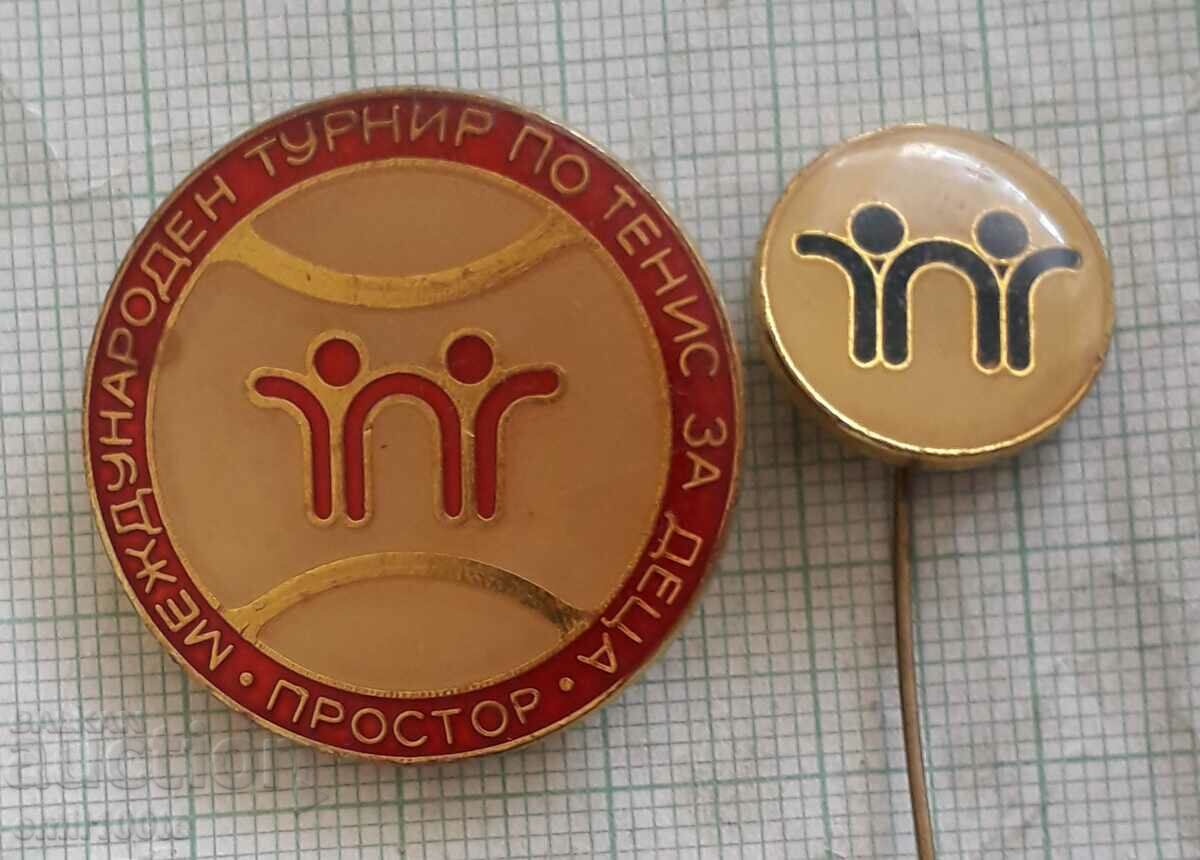 Badges 2 pieces - International tennis tournament for children Prostor