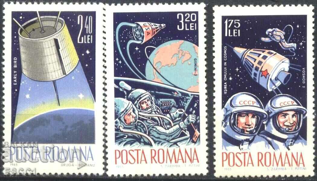 Clean stamps Cosmos Cosmonauts 1965 from Romania