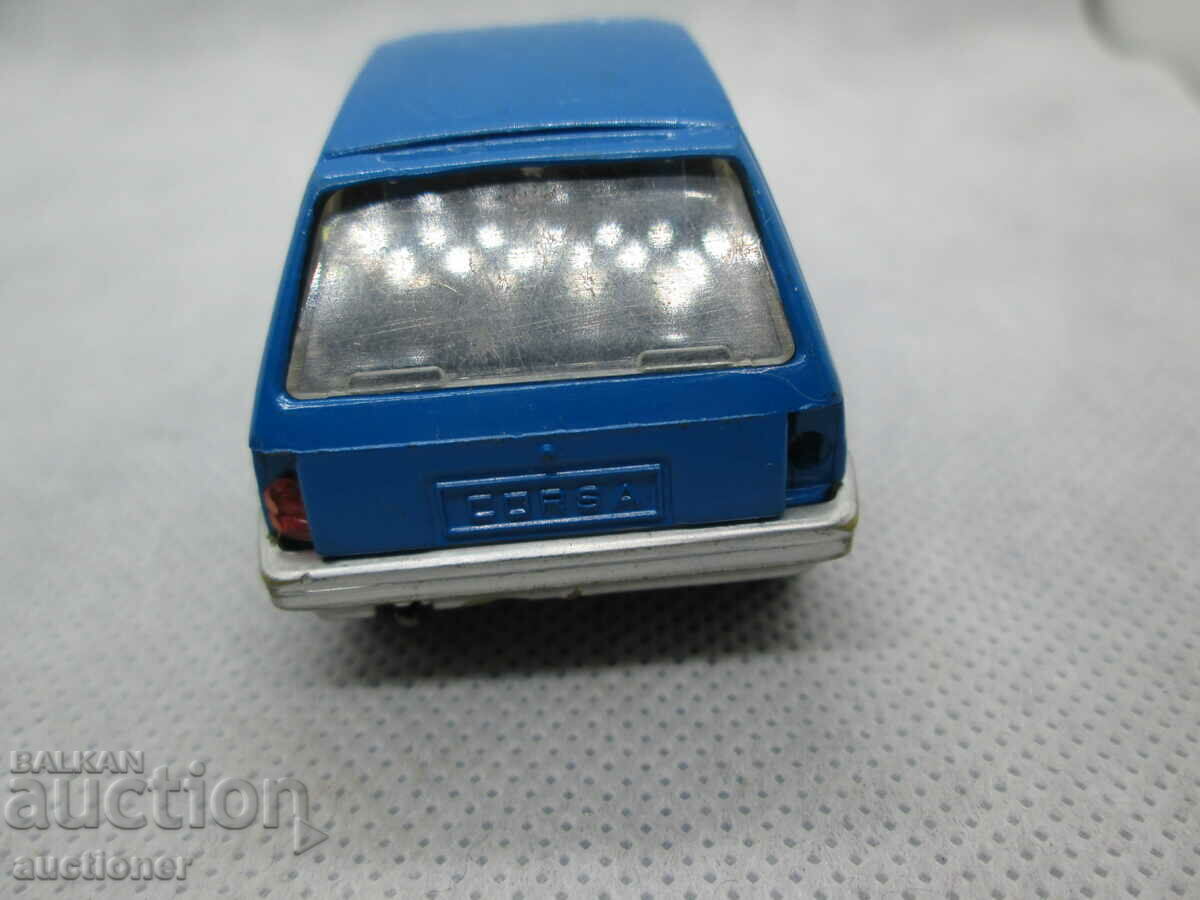 GAMA- OPEL CORSA-SR 1:43 made in west germany - 5 GAMA- OPEL CORSA-SR 1:43 made in west germany - 5